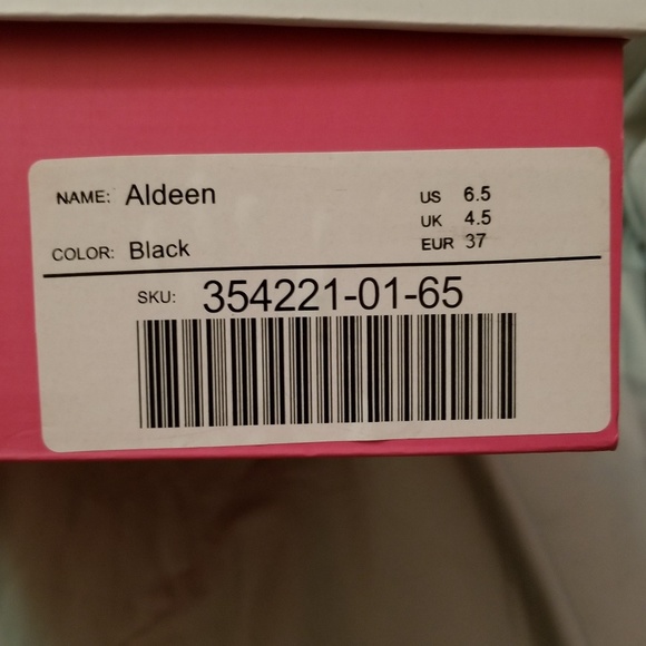 JustFab Aldeen Black Front Lace Up Ankle Bootie - Picture 4 of 7